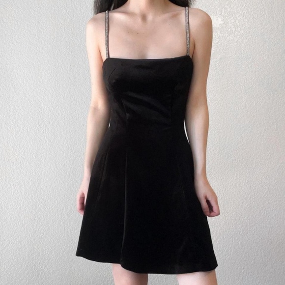 BRAND NEW / NWT ZARA mini dress black velvet with diamond rhinestone straps - Picture 1 of 4